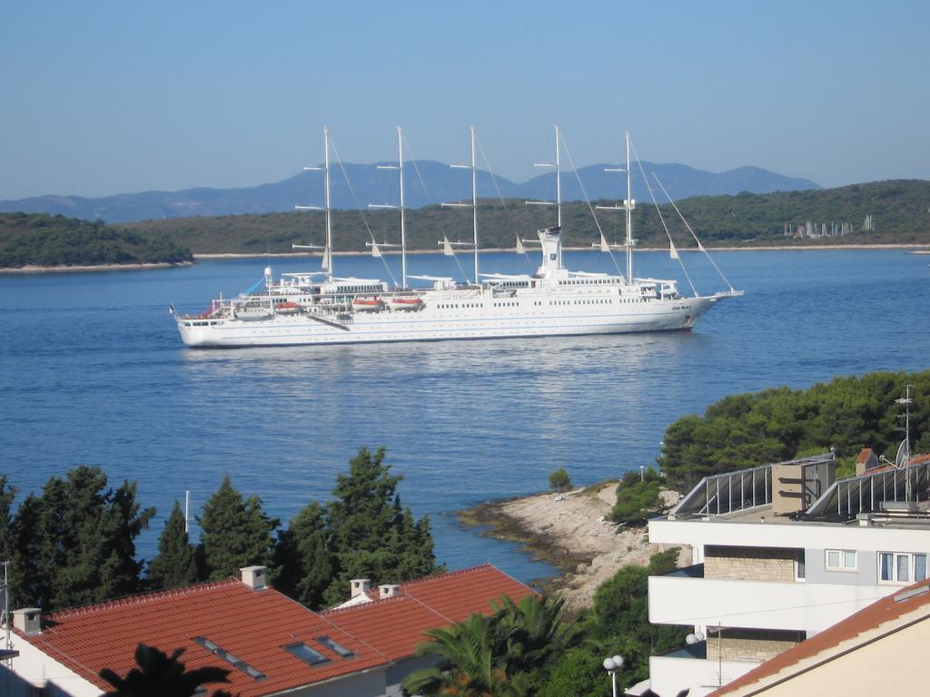 Apartment Duda Hvar Town Luaran gambar